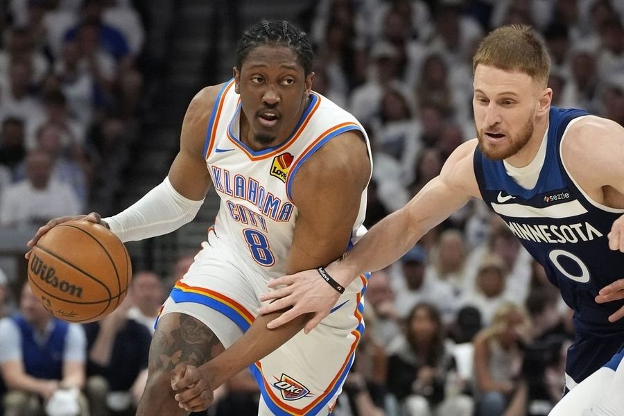 NBA: Playoffs-Oklahoma City Thunder at Minnesota Timberwolves