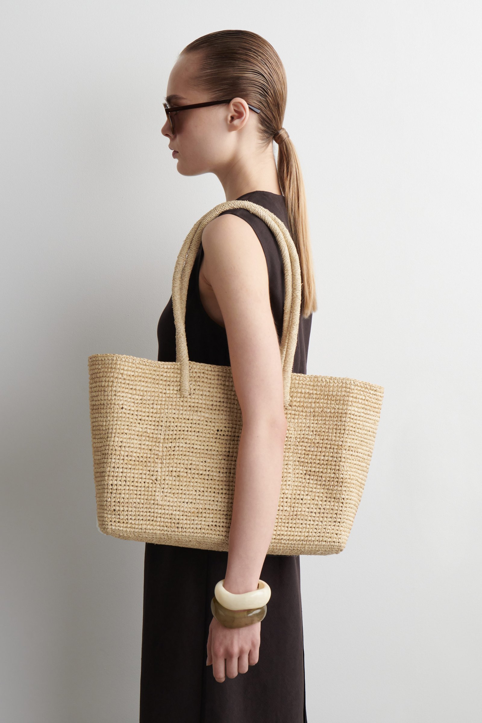 Hand-Woven Tote Bag - Raffia