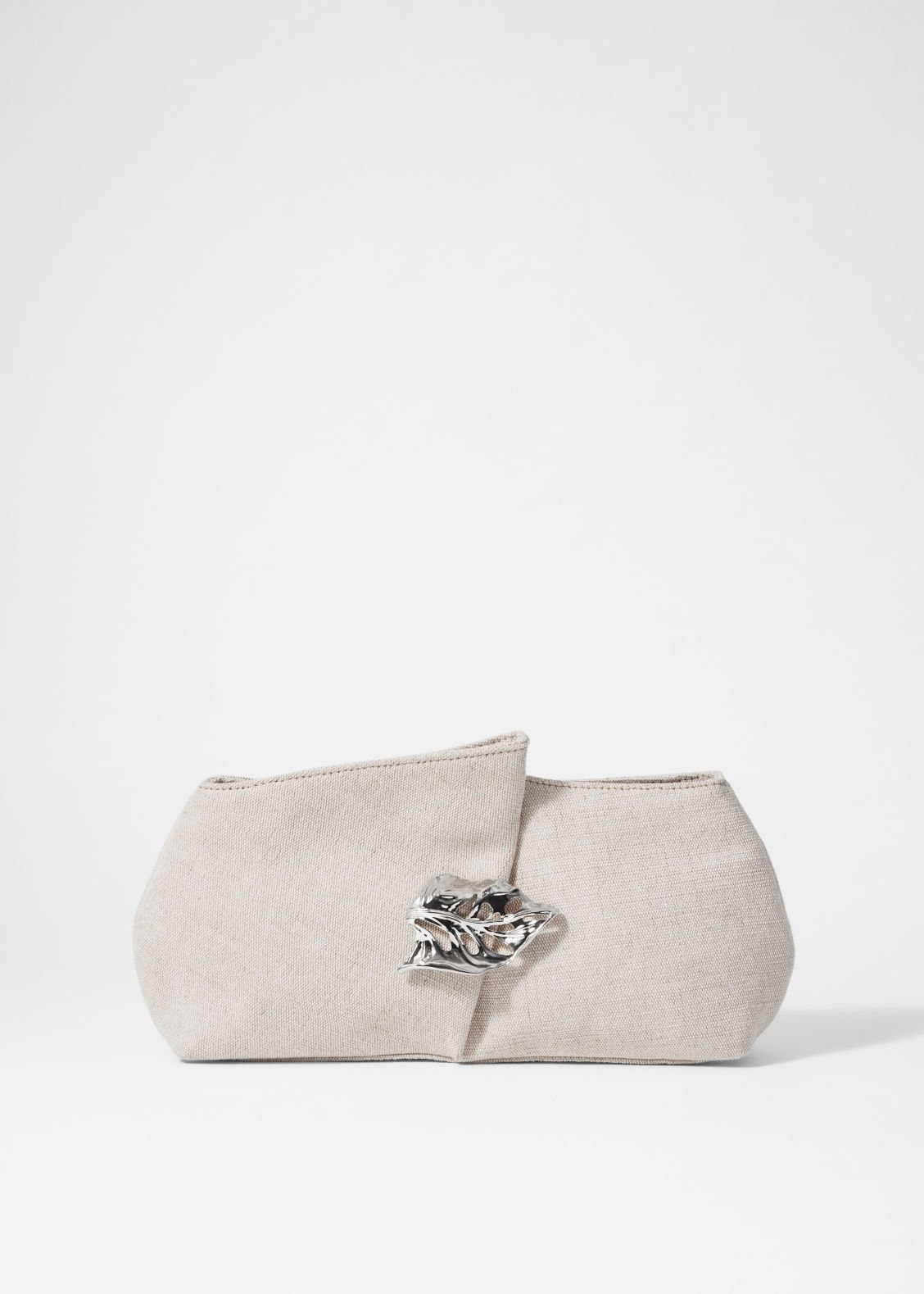 Leaf-Brooch Canvas Clutch