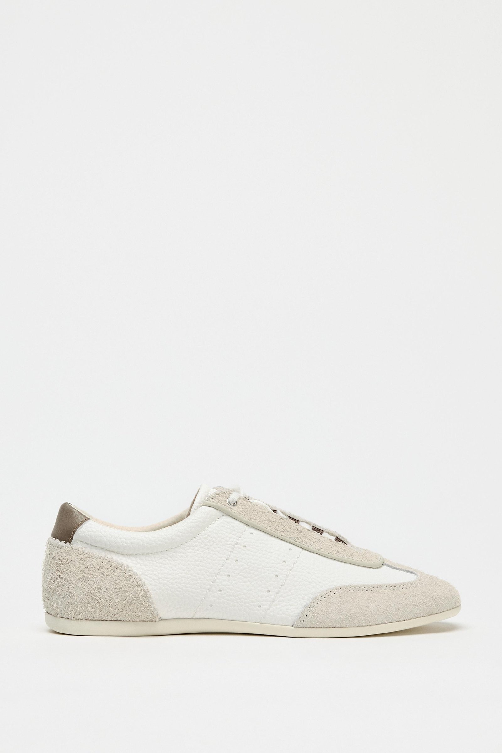 Soft Sneakers