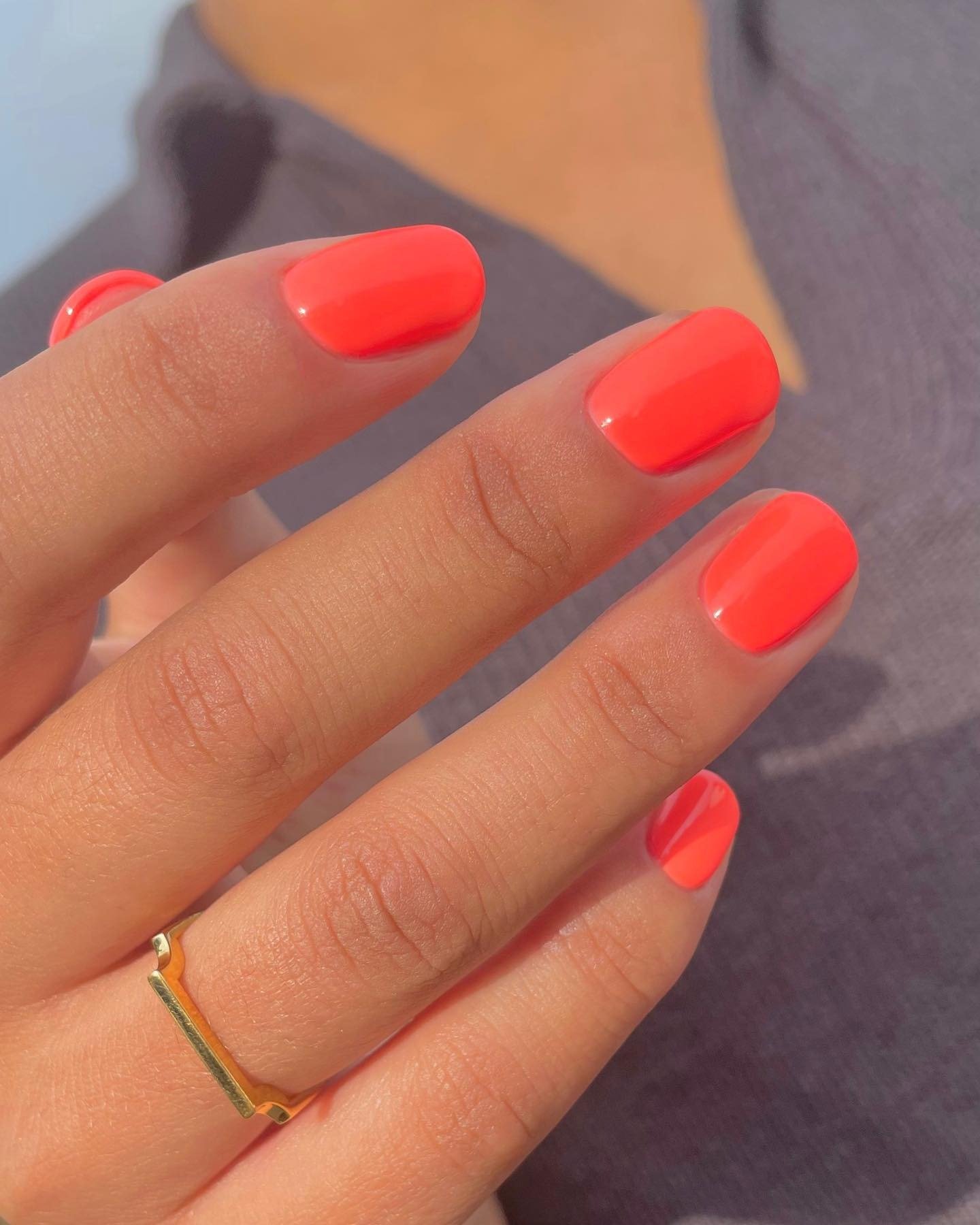 Red orange nails