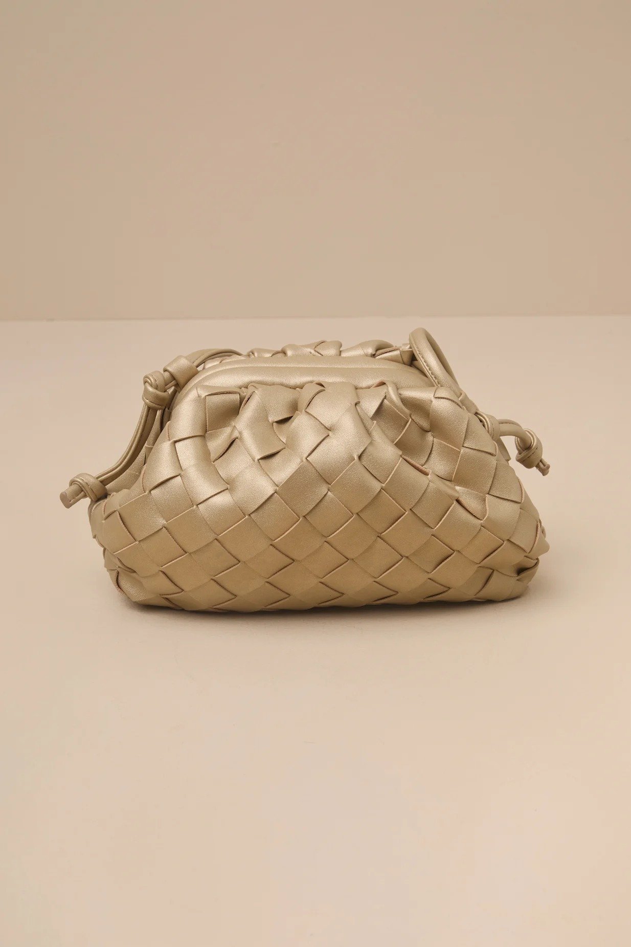 lulus, Inclined to Impress Golden Woven Pouch