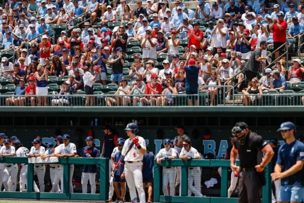 Super regionals roundup: Arizona completes series comeback vs. UNC