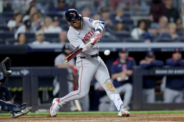 Series at stake as Yankees, Red Sox clash in rubber game