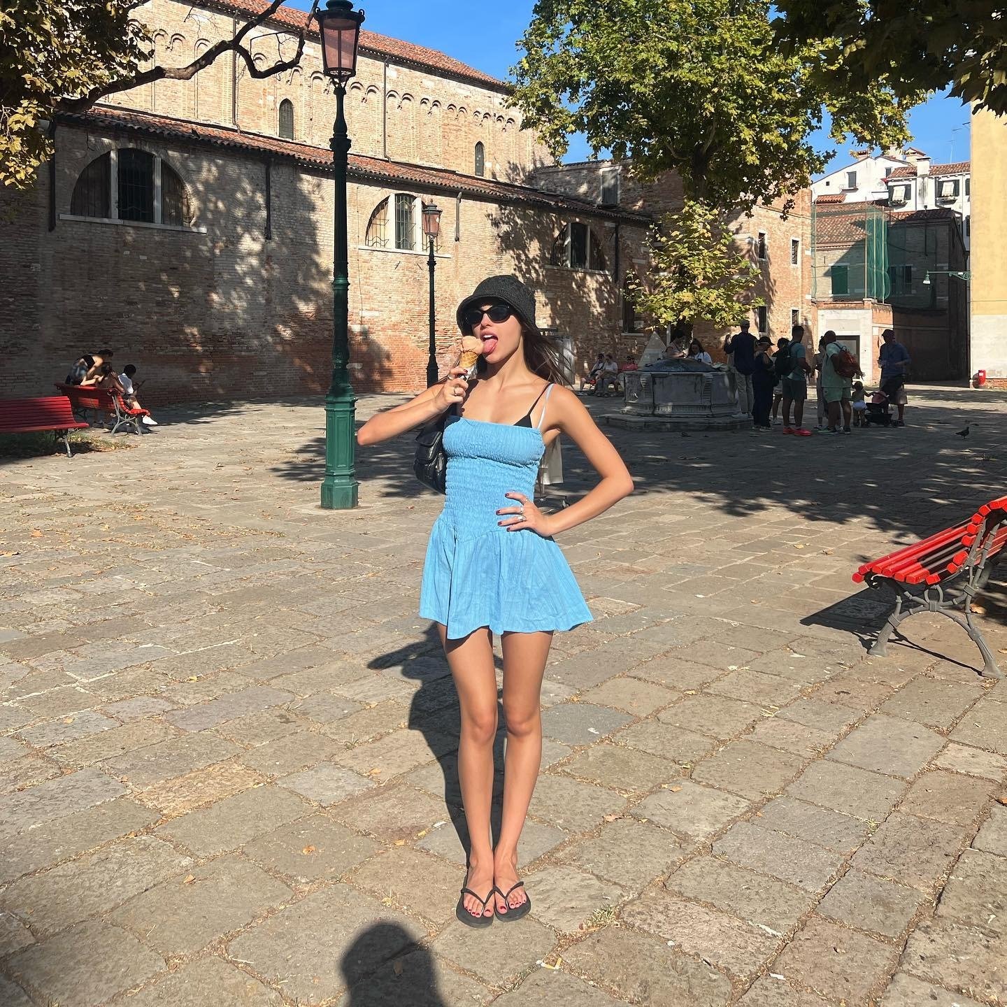 Photo of Olivia Rodrigo wearing Slim Havaianas Sandals.
