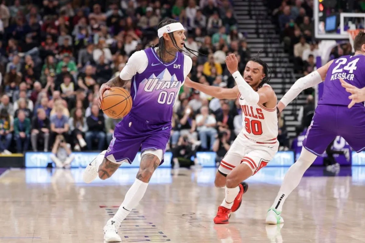 Mar 17, 2025; Salt Lake City, Utah, USA; Utah Jazz guard Jordan Clarkson (00) brings the ball up the court during the second quarter against the Chicago Bulls at Delta Center. Mandatory Credit: Chris Nicoll-Imagn Images