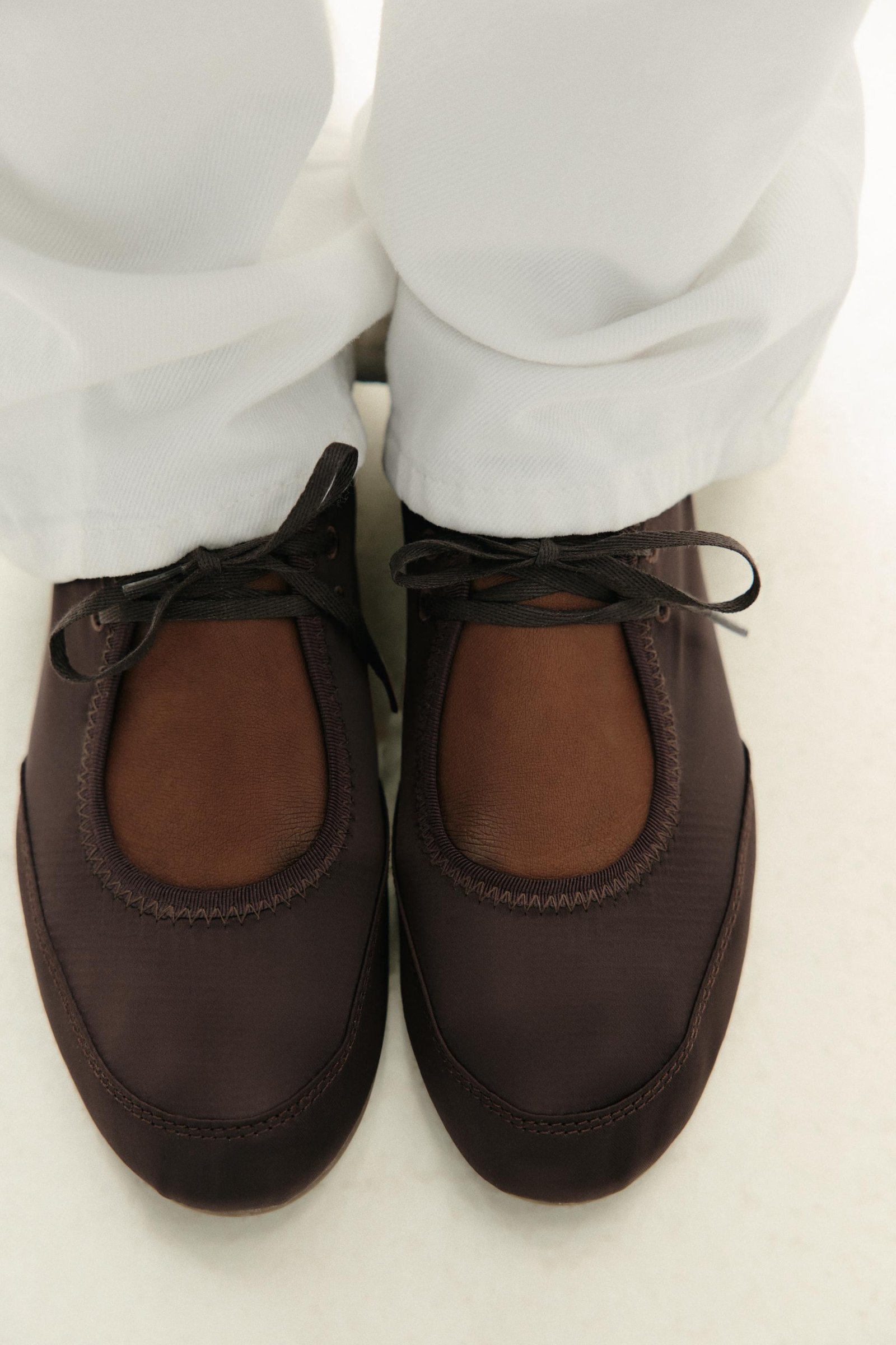 Sporty Ballet Flats With Bow