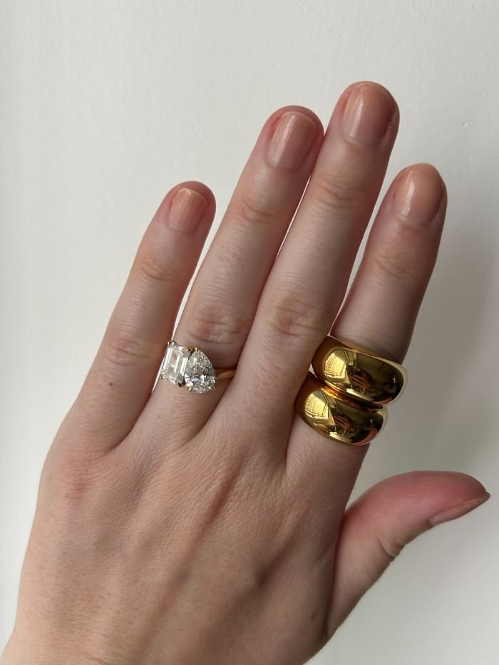 Junior beauty editor Grace Lindsay showing her nails after using the Manucurist Active Smooth nail polish