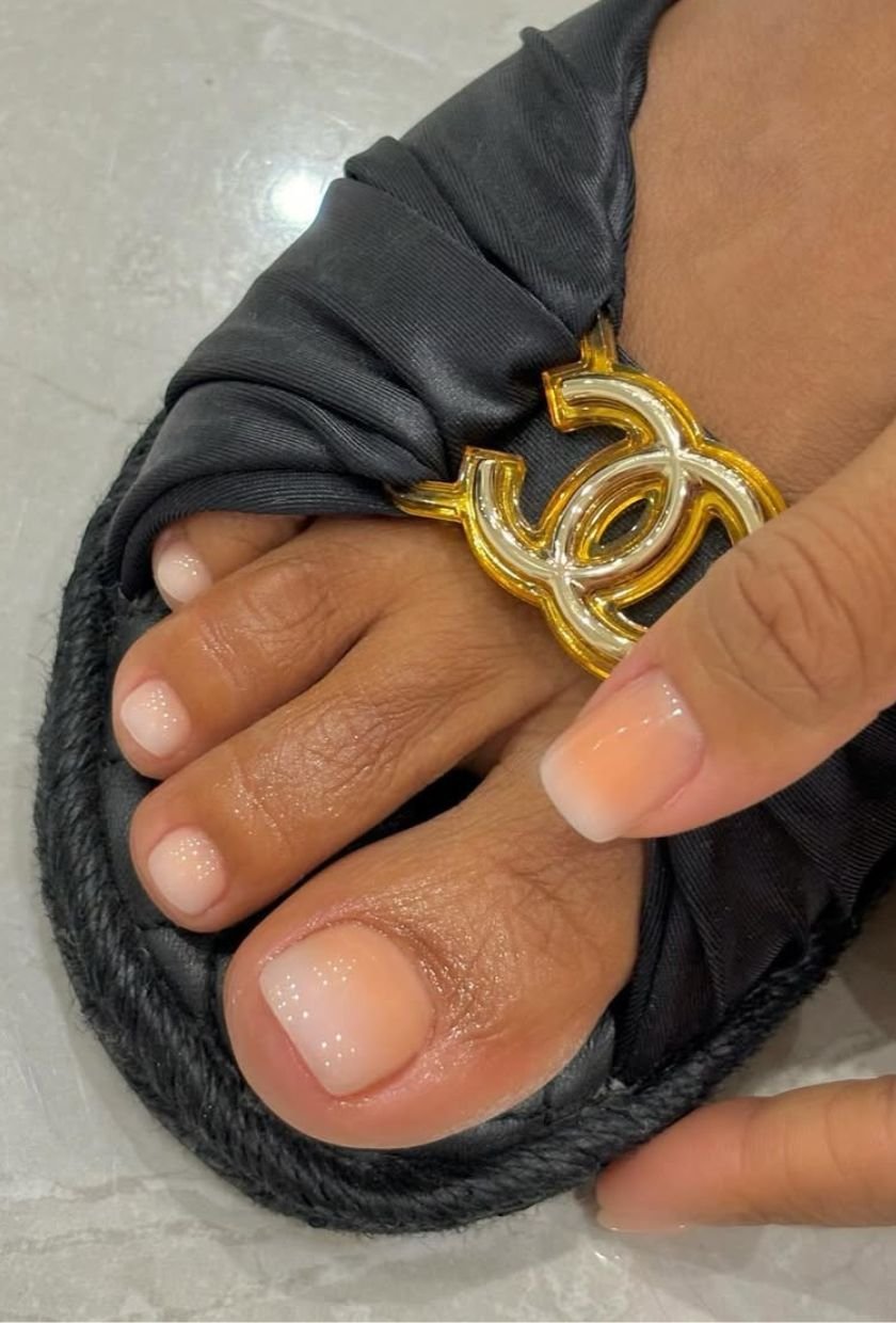 Frombré Manicure and Pedicure