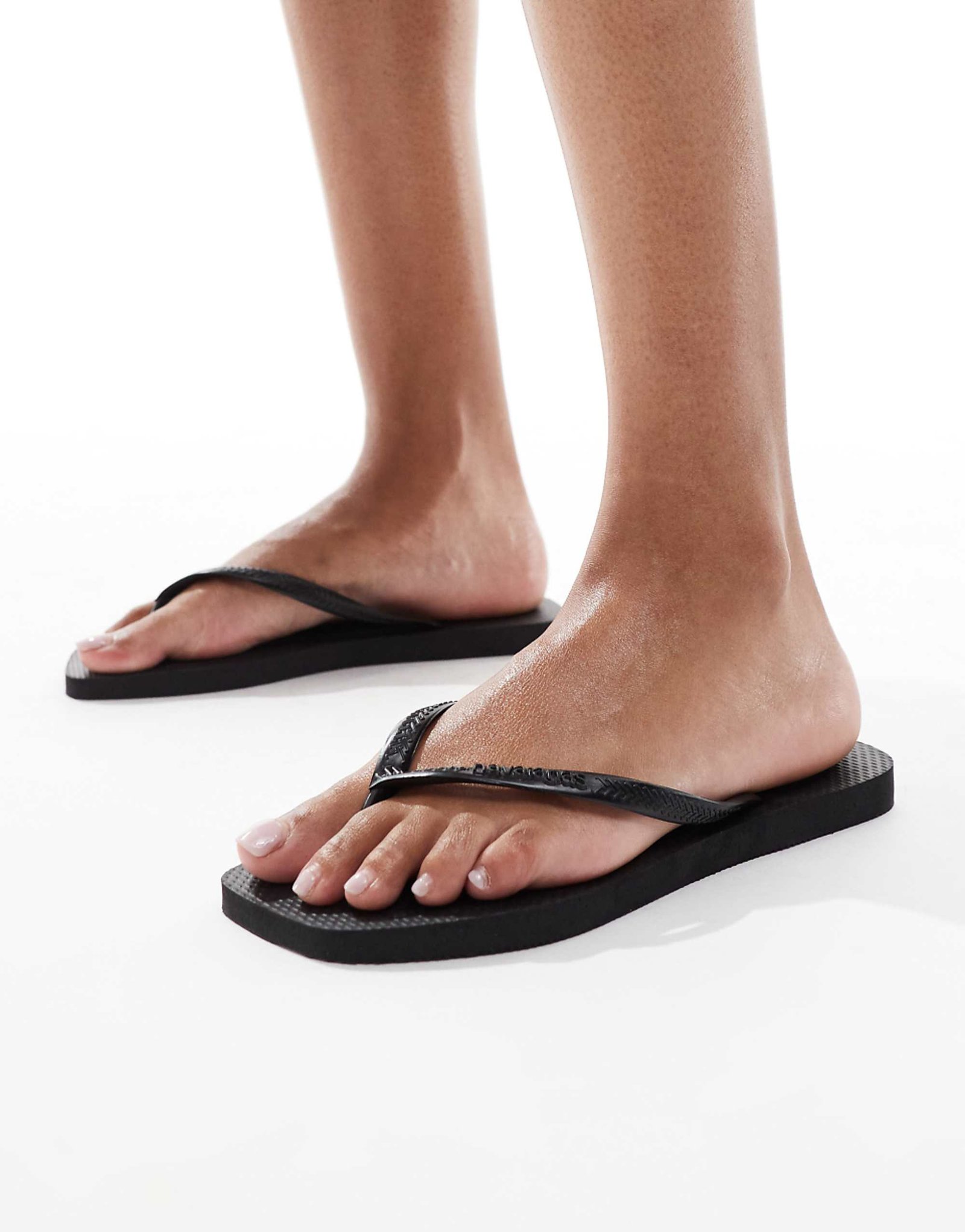 Havaianas Square Toe Flip Flops in Black
