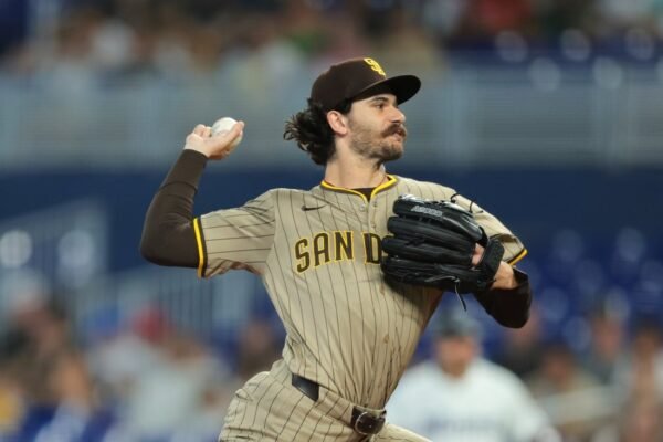 As trade deadline approaches, Padres prepare for sizzling Mets