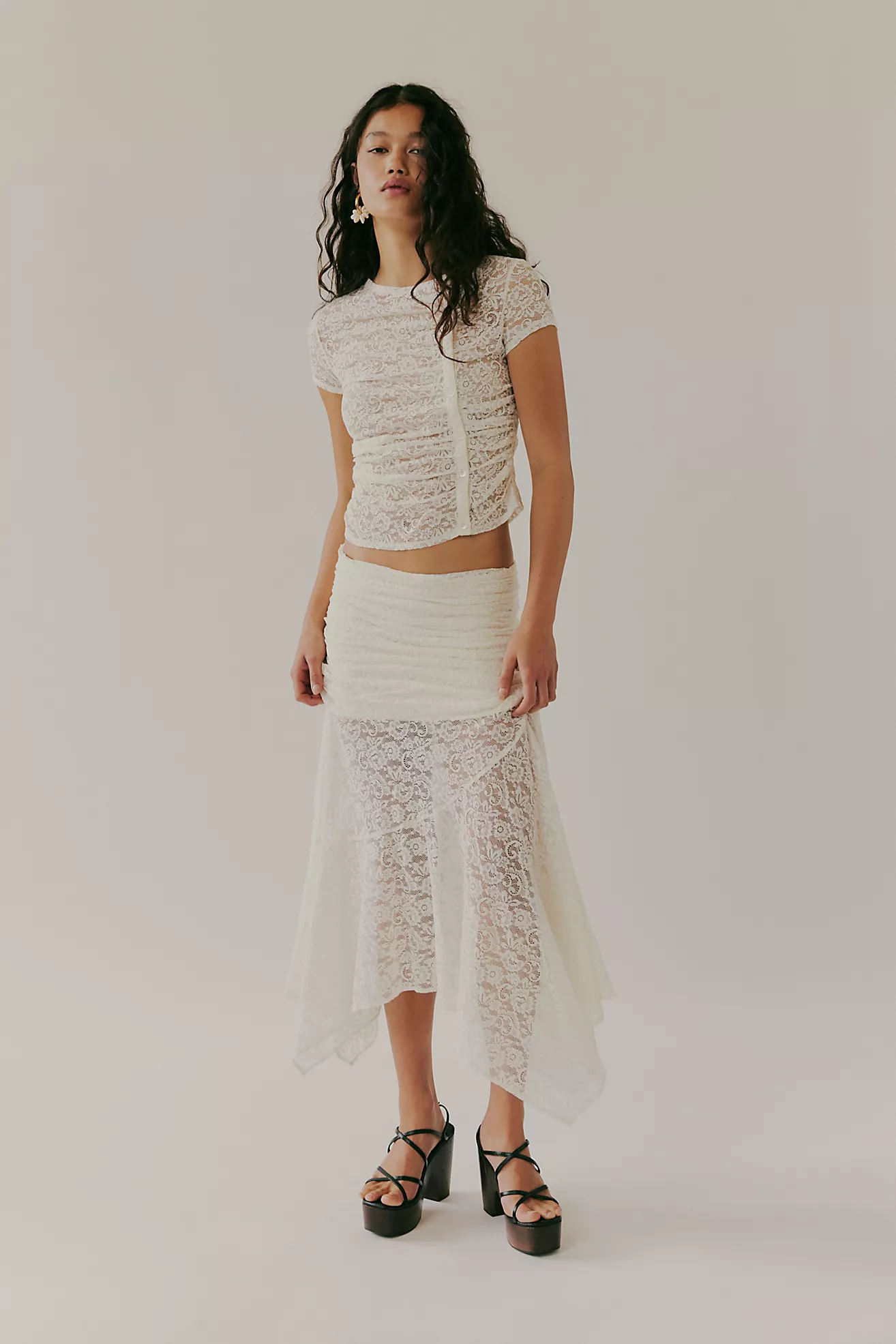 Saemdi Lace Top and Skirt Set