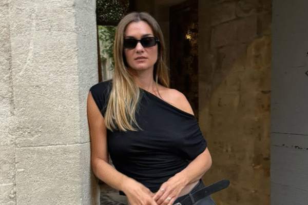 Sandals Out: Parisians Only Wear These Shoes With Shorts