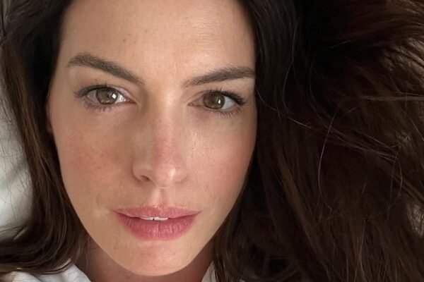 Anne Hathaway Swears By This Skin-Sculpting Cream