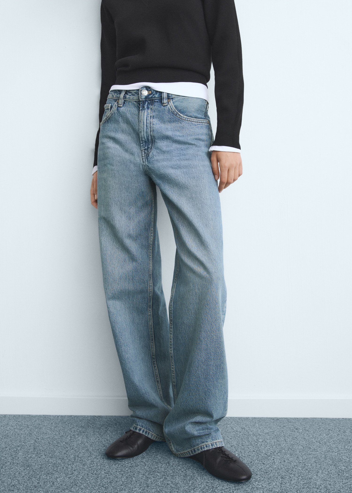 Miami Medium-Rise Straight-Fit Jeans - Women | Mango United Kingdom