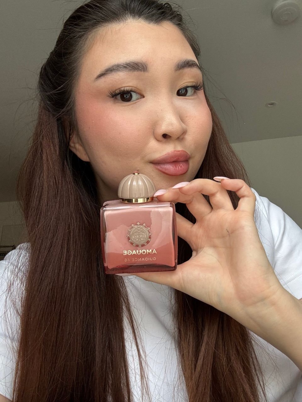 Denise Primbet testing Amouage Guidance 46
