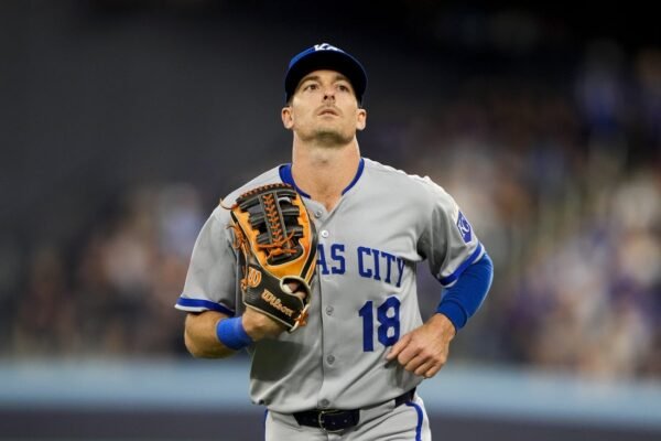 New faces fitting in with Royals, Blue Jays