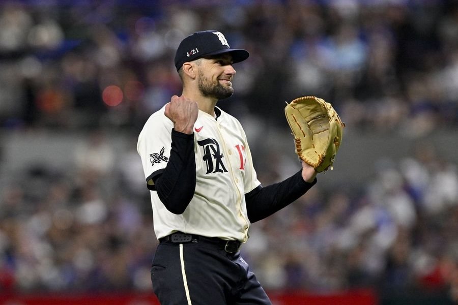 MLB: Atlanta Braves at Texas Rangers