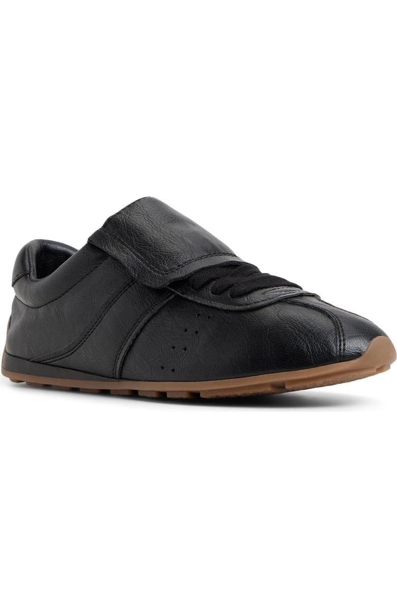 Forward Sneaker